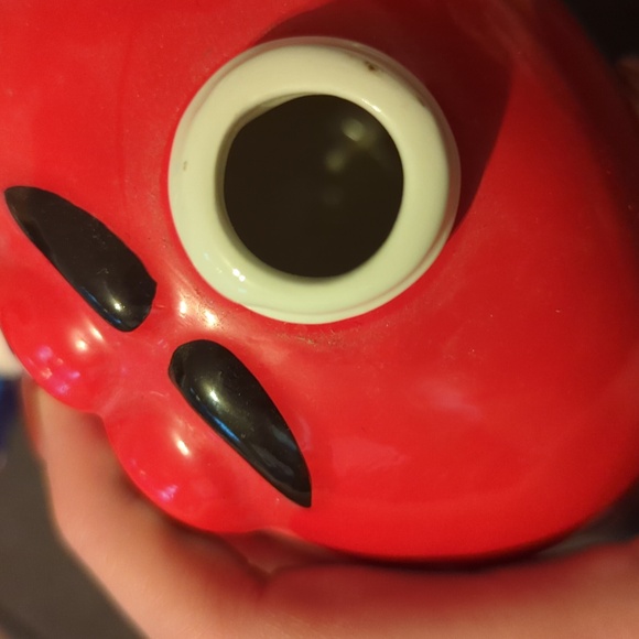 Red M&M's Soap dispenser 1999 - Picture 5 of 8